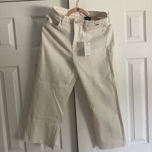 Judy Blue wide legged white cropped denim. Stretchy! Size 7.
